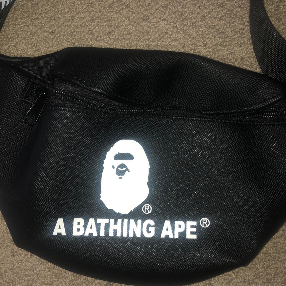 A Bathing Ape Fannypack - Picture 2 of 3
